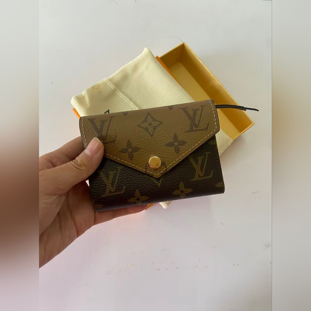 Louis Vuitton Brown Monogram Victorine Wallet
